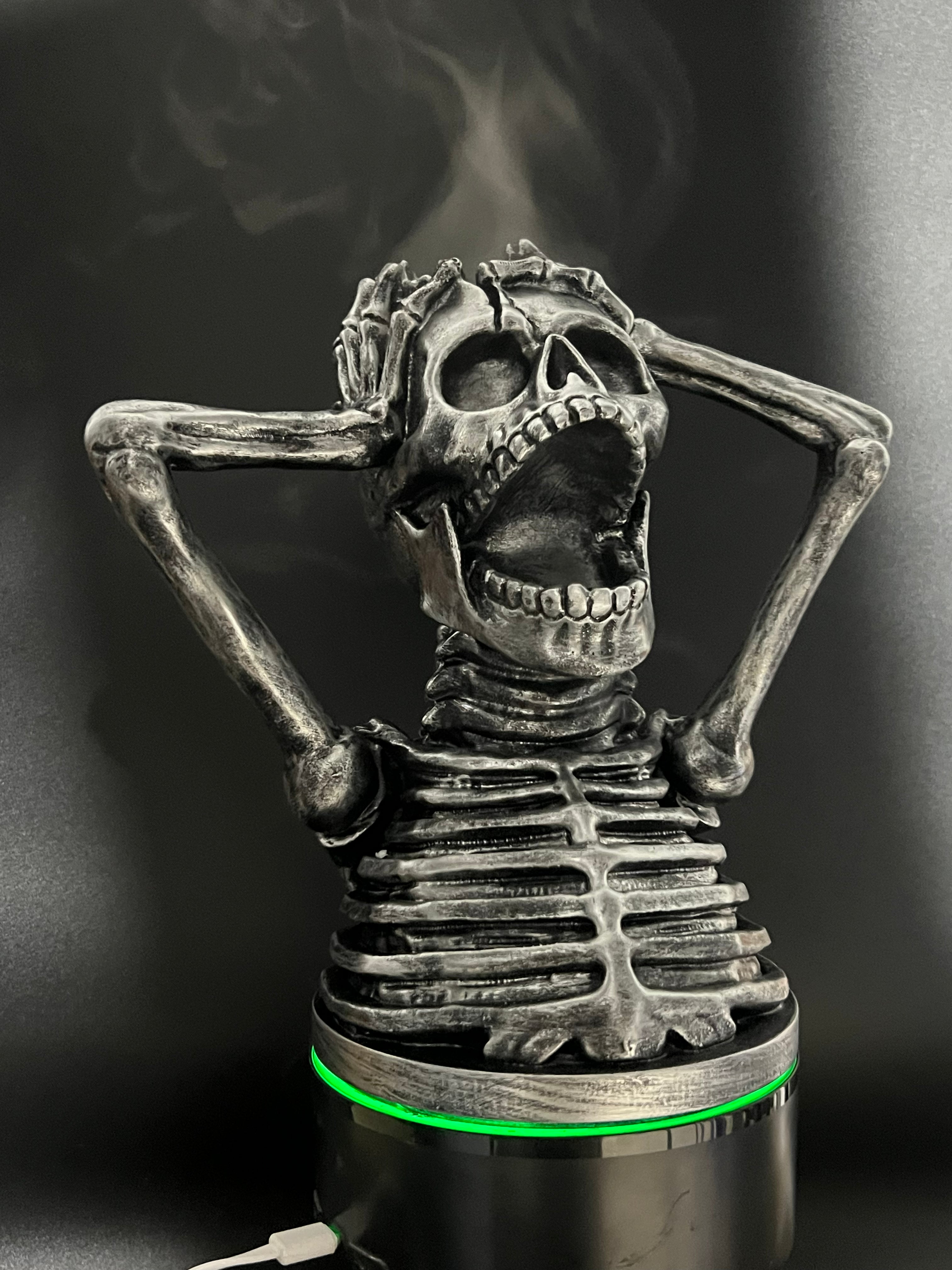 Loviss Nocturne Skull Diffuser | Lunar Silver