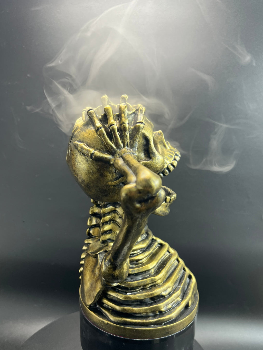 Loviss Nocturne Skull Diffuser | Obsidian Gold